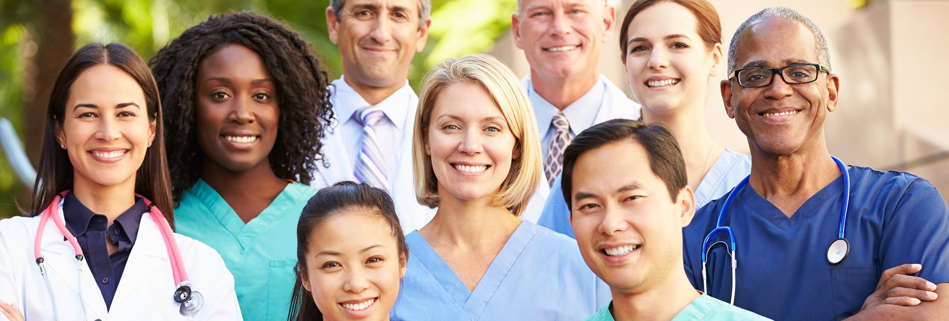 about-us-family nurses-pharmacists-customer-service-family